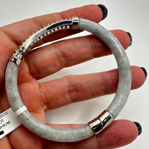 NWT Green/Gray Jadeite, Peridot bracelet with sterling silver hardware! - Picture 8 of 12